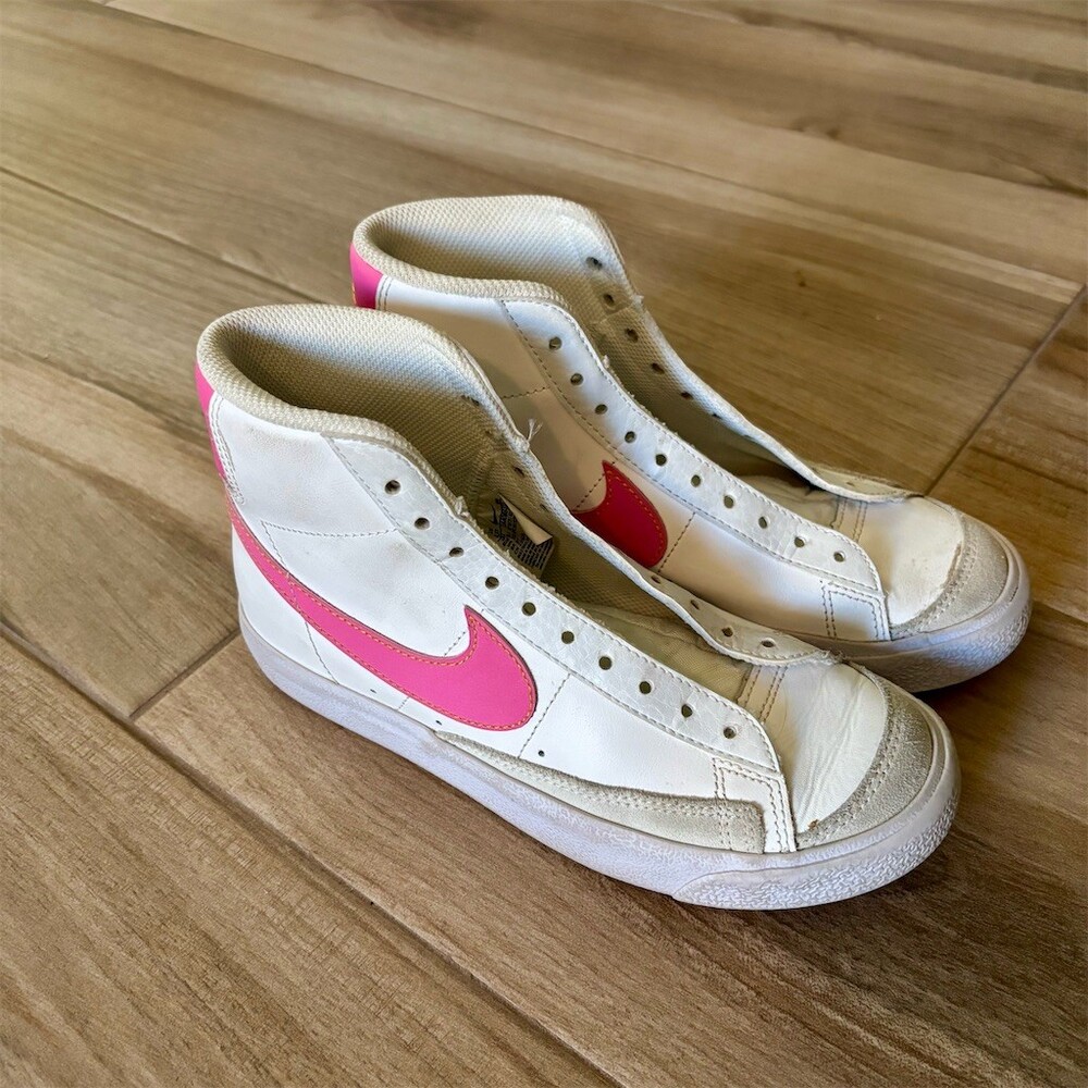 Nike Blazer Mid '77 GS High Top Sneakers Summit White Pink Size 4.5Y